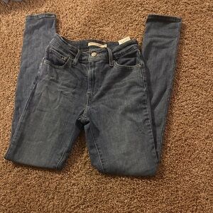 Levi”s 721 high rise women’s skinny jeans
